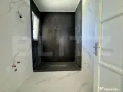 Vand casa moderna - singur in curte - Corunca