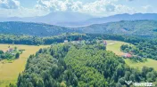 Teren extravilan Poiana Marului 8000mp, inconjurat de padure 