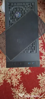 Vând PRC Born2Game Special Edition Gaming Desktop
