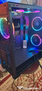 Vând PRC Born2Game Special Edition Gaming Desktop