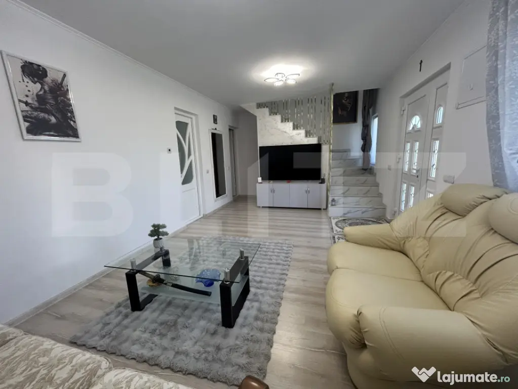Duplex spațios, 98 mp utili, 250 mp de teren