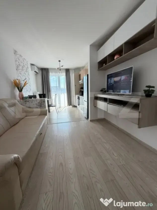 Inchiriez apartament- 3 camere, zona Maurer