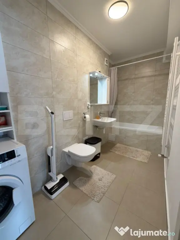 Inchiriez apartament- 3 camere, zona Maurer