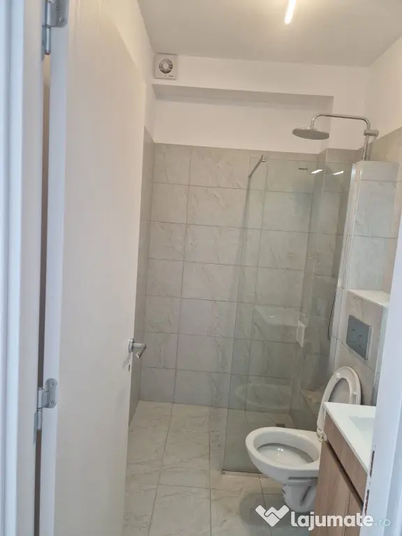 Garsonieră de închiriat