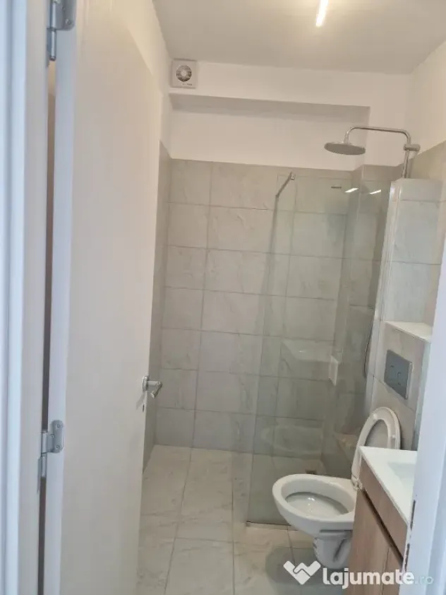 Garsonieră de închiriat