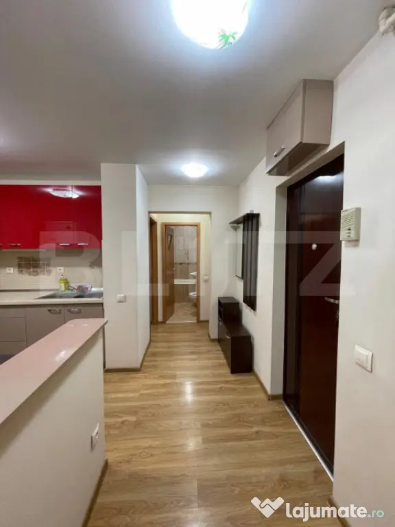 Apartament cu 2 camere, decomandat, loc de parcare – Zona