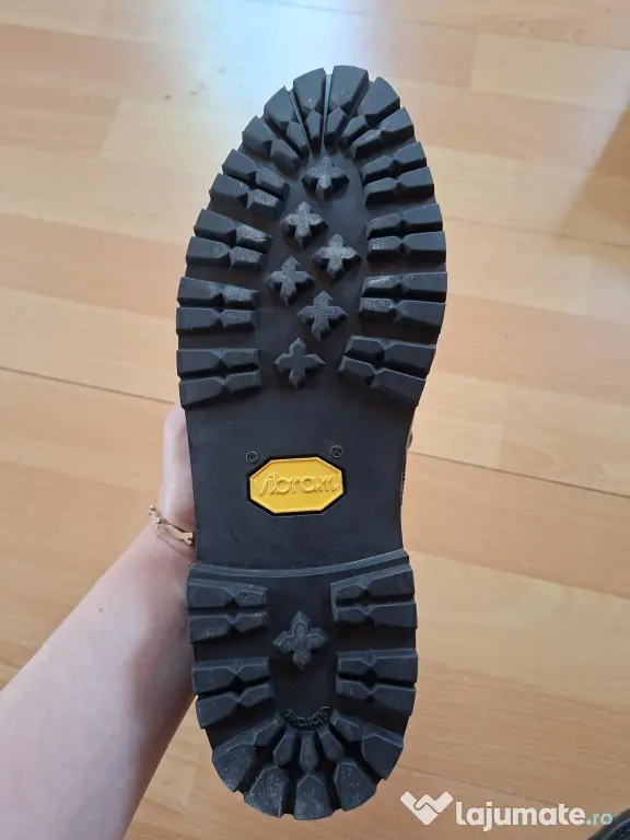 Pantofi Hand Made, Vass shoes Budapest, tip Norweger