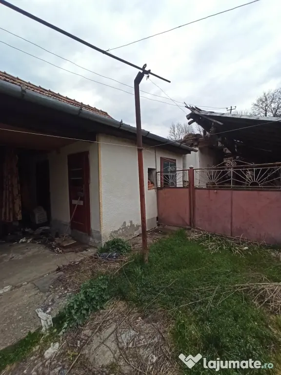 De vânzare casă în satul Roua (jud. Mureş)