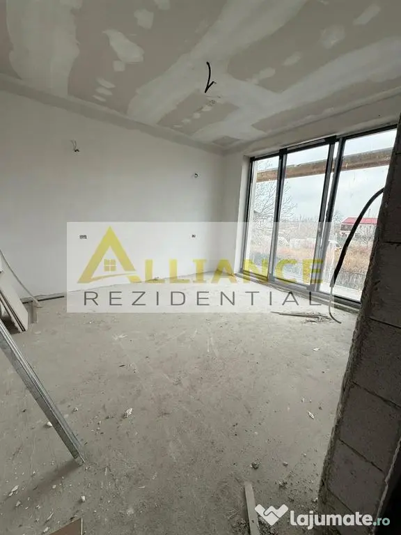 Casa Tip Duplex P+1+M - 5 camere - 4 bai 180 MPU - Teren ...