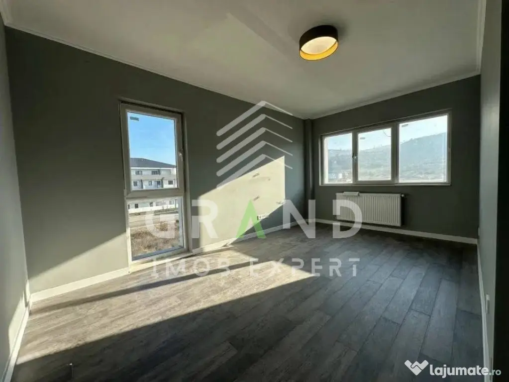 Apartament NOU 2 camere + parcare I zona Urusagului