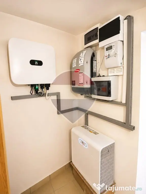 Casă / Vilă cu 12 camere de vânzare | Fundeni, Sector 2