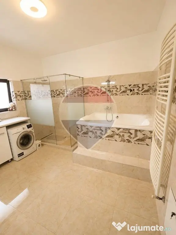 Casă / Vilă cu 12 camere de vânzare | Fundeni, Sector 2
