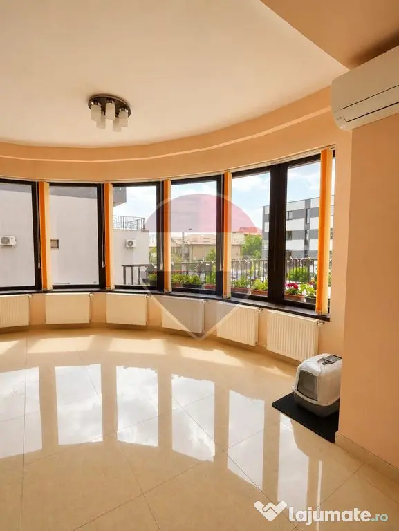 Casă / Vilă cu 12 camere de vânzare | Fundeni, Sector 2