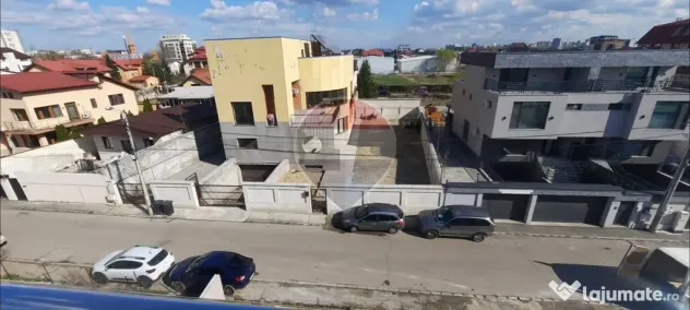 Casă / Vilă cu 12 camere de vânzare | Fundeni, Sector 2