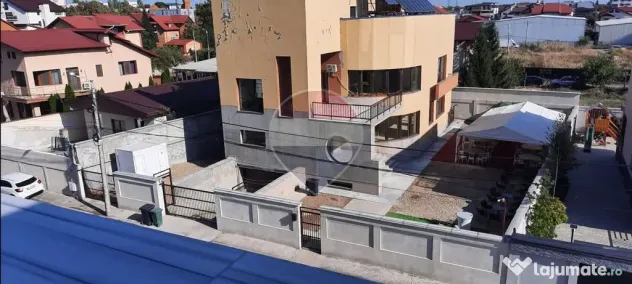 Casă / Vilă cu 12 camere de vânzare | Fundeni, Sector 2