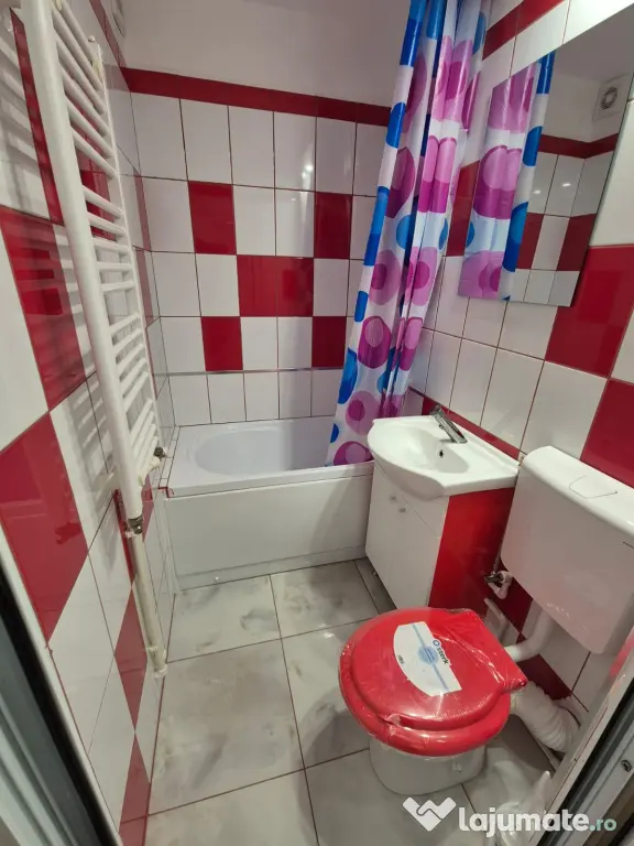 inchiriez apartament 2 camere