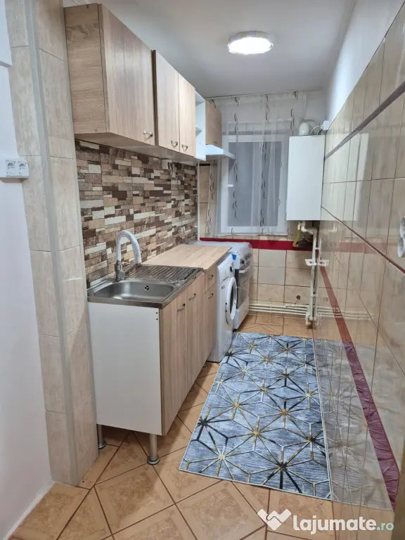 inchiriez apartament 2 camere