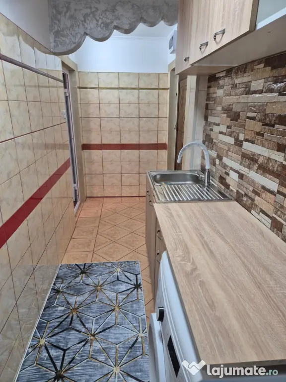 inchiriez apartament 2 camere