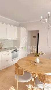 Nou Finisat | Apartament cu 3 Camere | Balcon | Parcare | Fl 
