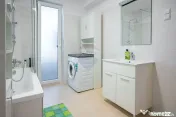 De închiriat apartament cu 2 camere, boxă și parcare ?... 