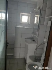 Apartament Cu 2 Camere Decomandate Zona Centru