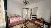 De închiriat apartament 2 camere, situat la casa, 70 mp uti