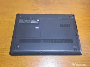 De vanzare laptop Lenovo--Intel i3-5005U--SSD 120 GB--8GB RAM--Baterie 5 ore