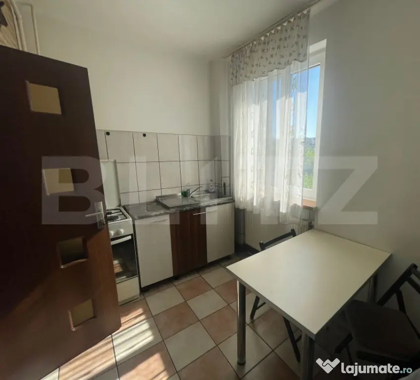Apartament cu 2 camere, 47 mp, zona Horea-Ideal pentru locui