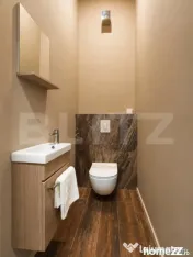 Farmec istoric si confort contemporan, 3 camere + terasă