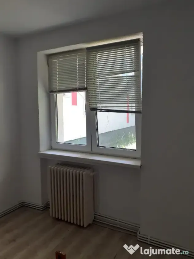 Vand apartament 2 camere in Deva, zona I. Traian, parter,