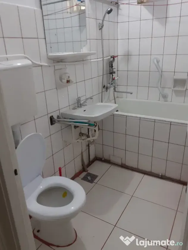 Vand apartament 2 camere in Deva, zona I. Traian, parter,