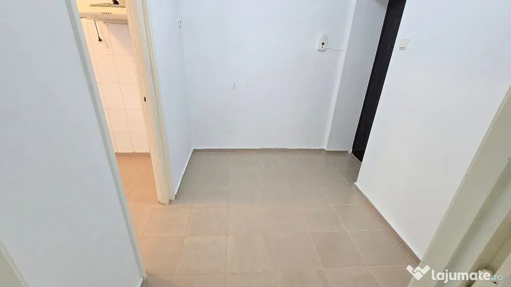 Vand apartament 2 camere in Deva, zona I. Traian, parter,