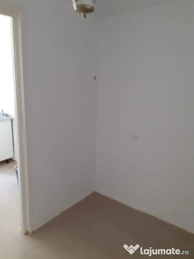 Vand apartament 2 camere in Deva, zona I. Traian, parter,