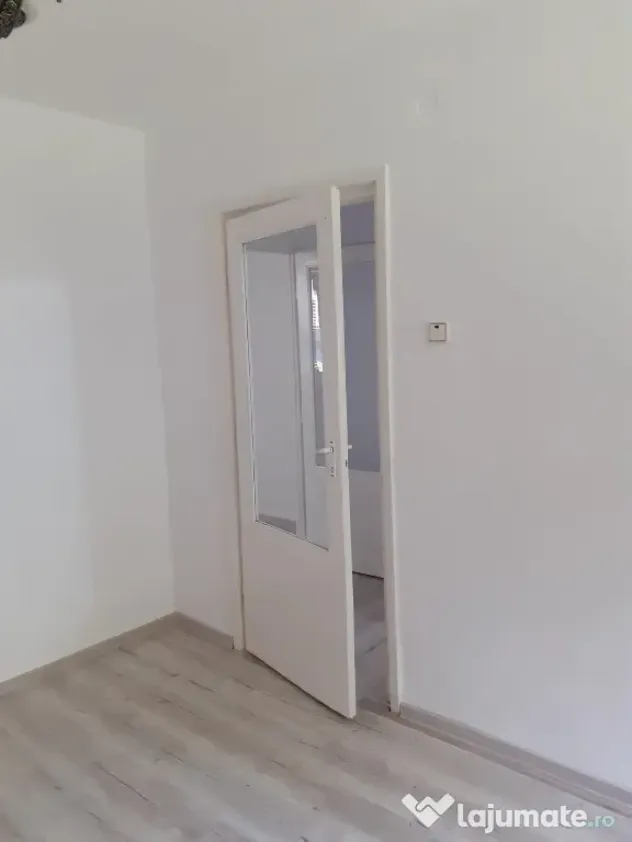 Vand apartament 2 camere in Deva, zona I. Traian, parter,