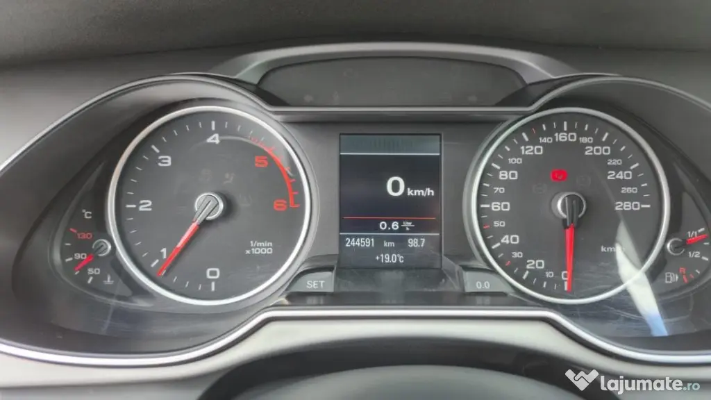 Vând audi a4 b8,5