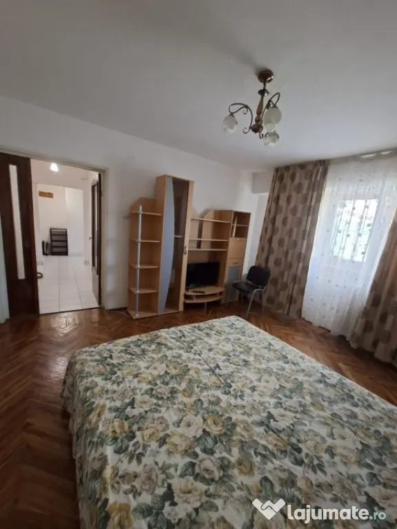 Apartament, 2 camere decomandat, zonă ultracentrală, 56,77