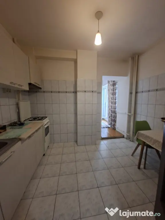 Apartament, 2 camere decomandat, zonă ultracentrală, 56,77