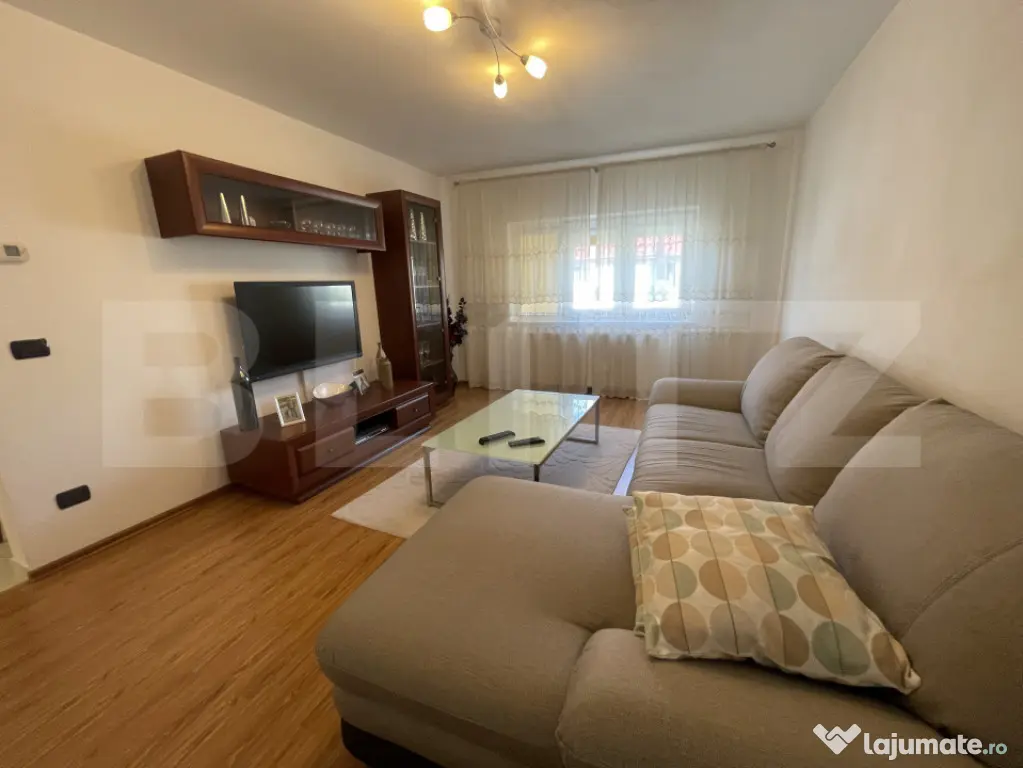 Apartament 3 camere, renovat, zona Stadion