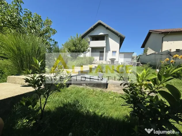 Vila 5 camere cu garaj si beci, teren 700 mp, Comuna Berceni