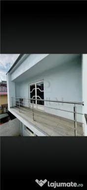 Vila - 7 camere - toate utilitatile - panouri fotovoltaice