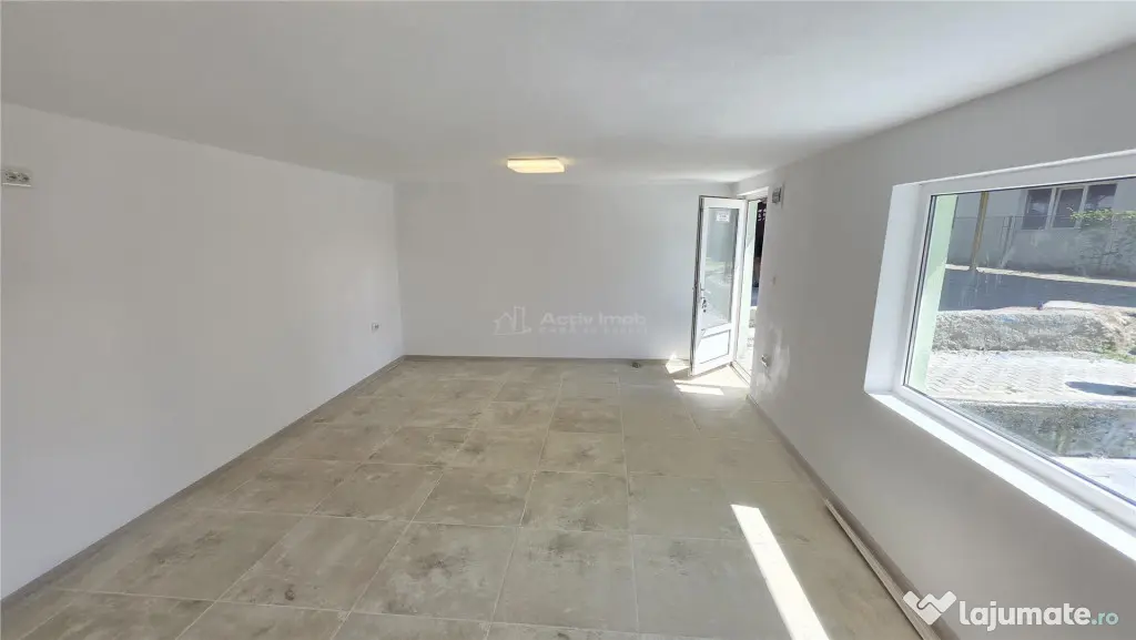 Oravita, Spatiu Comercial, Zona Piata, Usor Negociabil