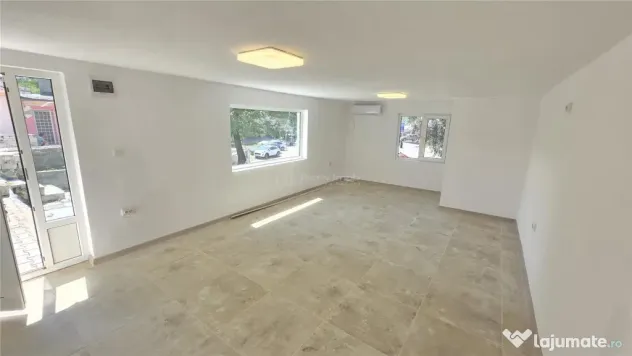 Oravita, Spatiu Comercial, Zona Piata, Usor Negociabil