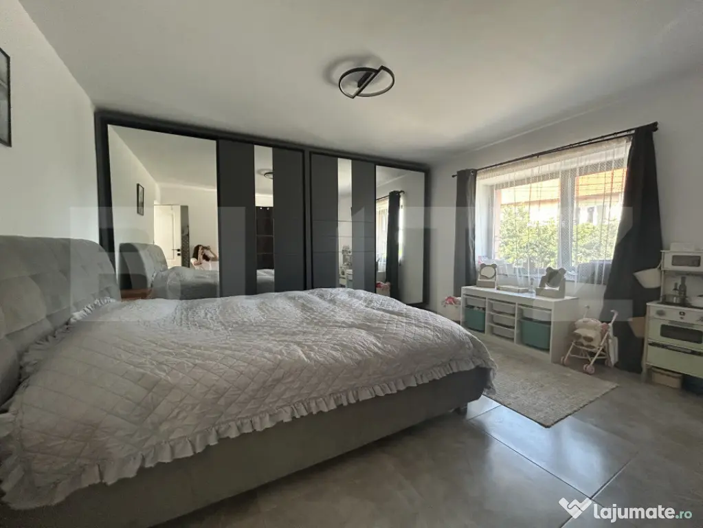 Casă complet renovată, mobilată și utilată – Zon?
