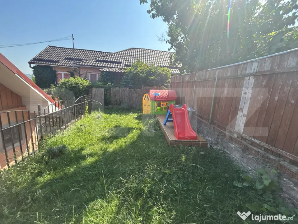 Casă complet renovată, mobilată și utilată – Zon?