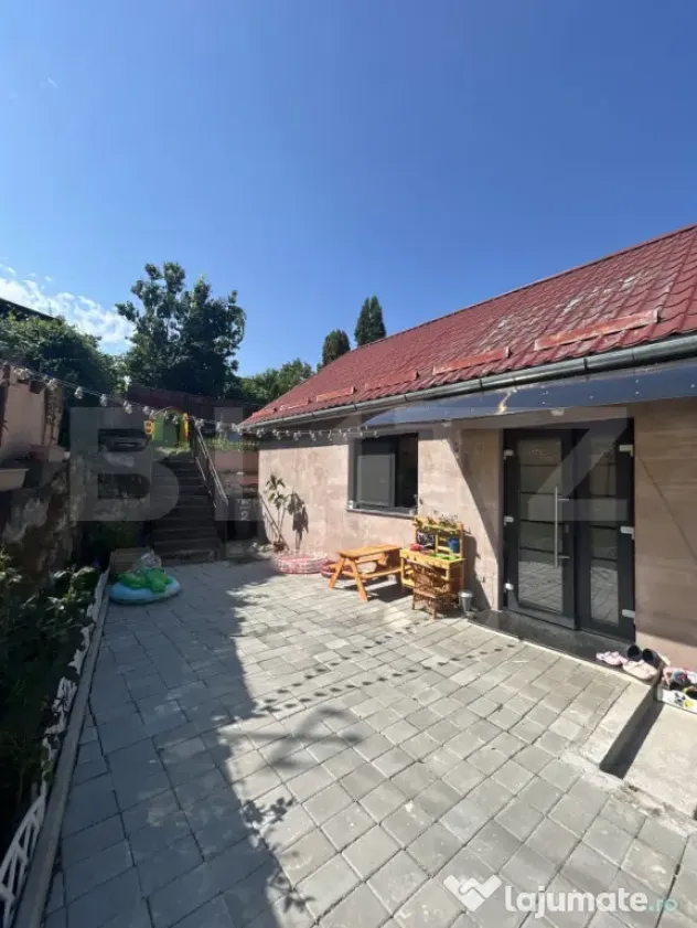 Casă complet renovată, mobilată și utilată – Zon?