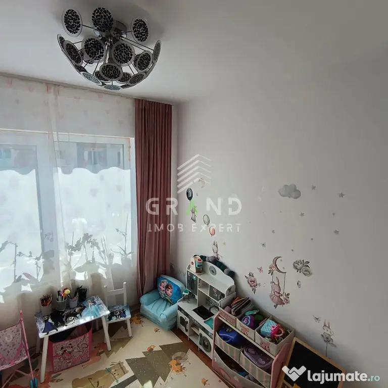 Apartament 3 camere de vanzare , zona Sesul de Sus , Florest - Floresti (Cluj)