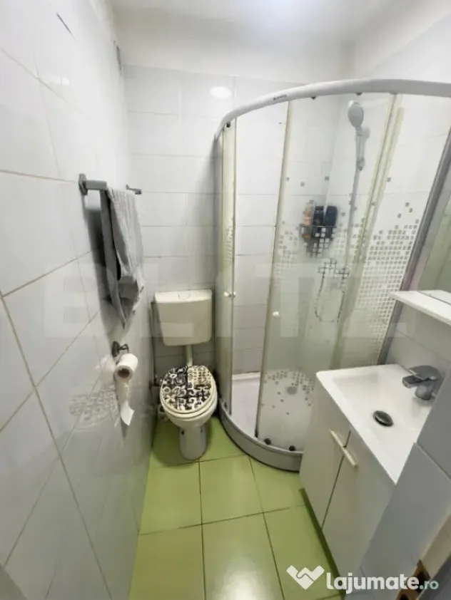 Apartament in Gruia, 2 camere, 42mp, cu parcare