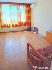 De vanzare - apartament cu 3 camere decomandate, Tiglina ... 