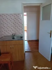 De vanzare - apartament cu 3 camere decomandate, Tiglina ... 