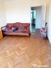De vanzare - apartament cu 3 camere decomandate, Tiglina ... 